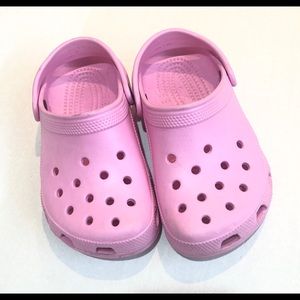 Pink crocs size M1/W3